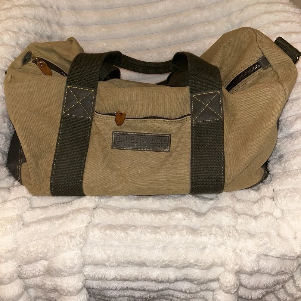 GH Bass & Co. VINTAGE Canvas & Leather Duffle Weekender Bag Tan/Green/Brown RARE